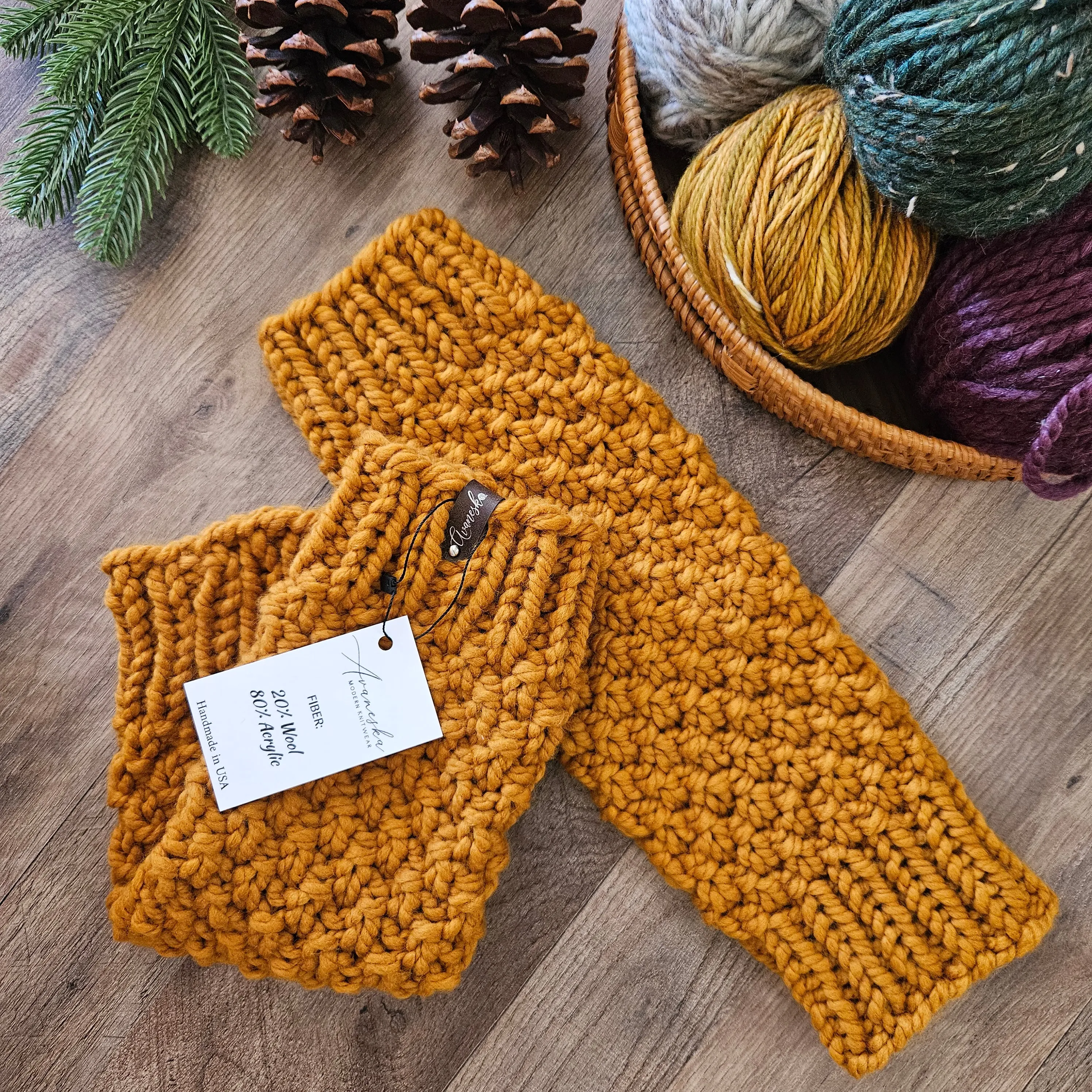 Chunky Leg Warmers | THE CAVERNS