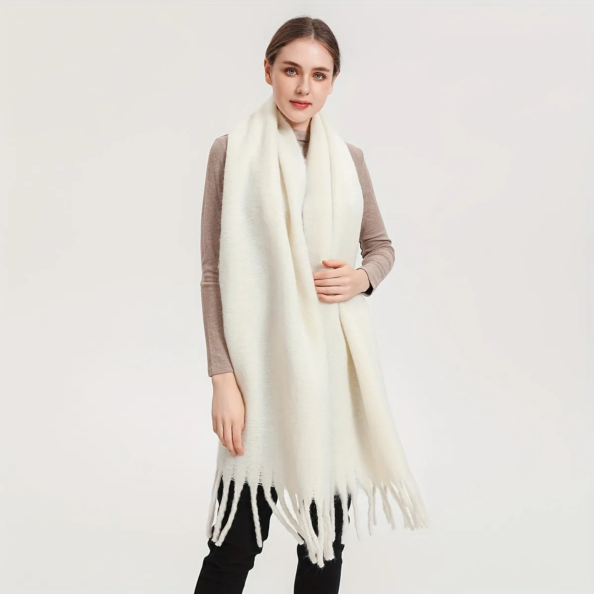 Cozy Fringed Chunky Scarf Stylish  Warm for FallWinter