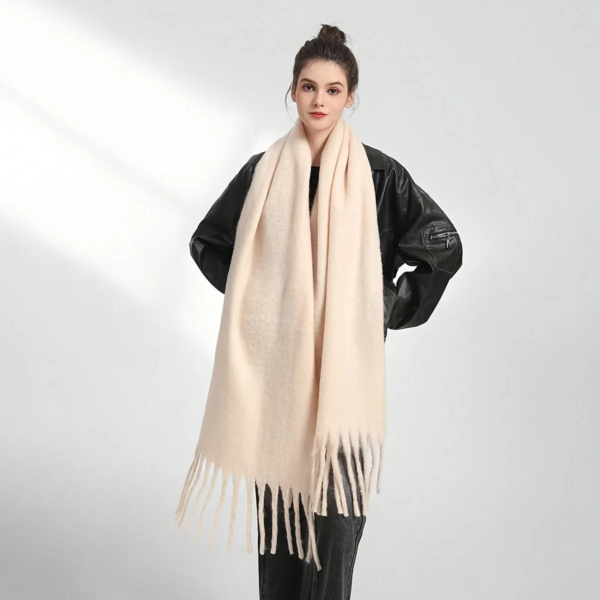 Cozy Fringed Chunky Scarf Stylish  Warm for FallWinter