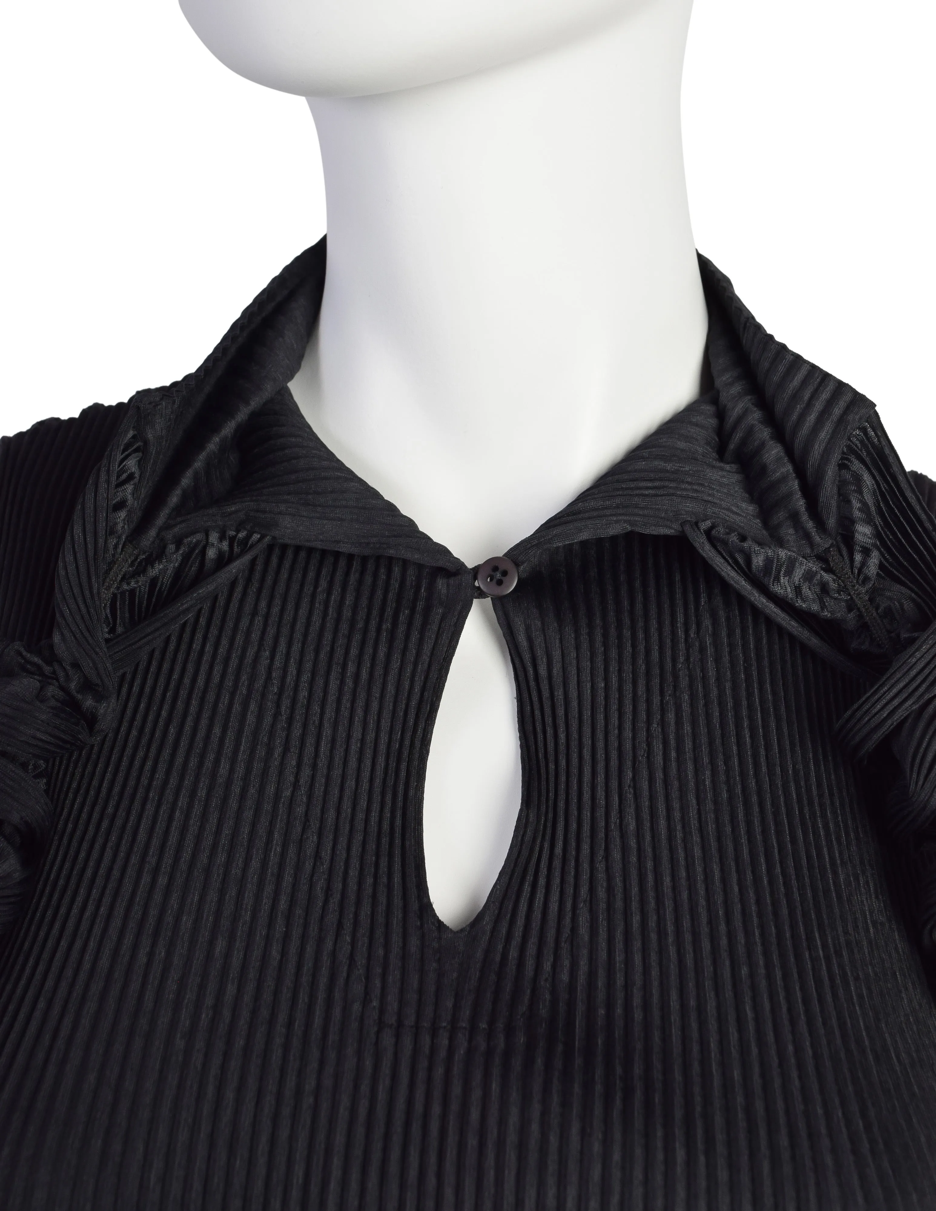 Issey Miyake Fete Vintage Black Pleated Tank Top with Curly Tie