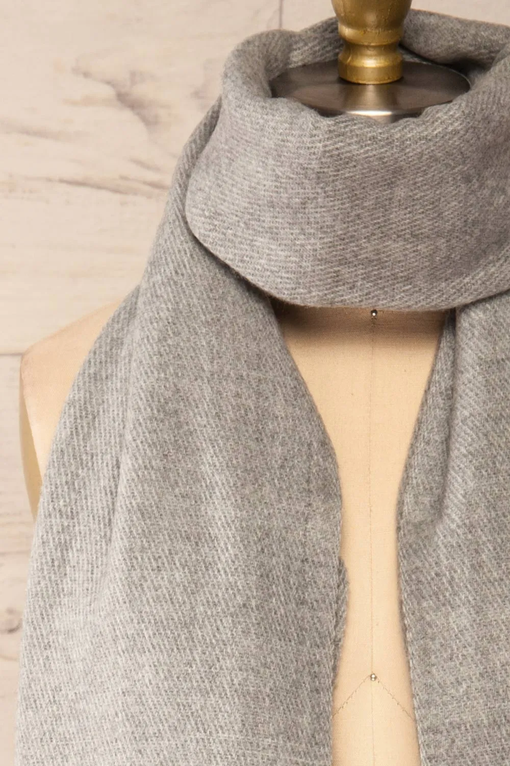 Le Baiser Grey | Soft Knitted Scarf