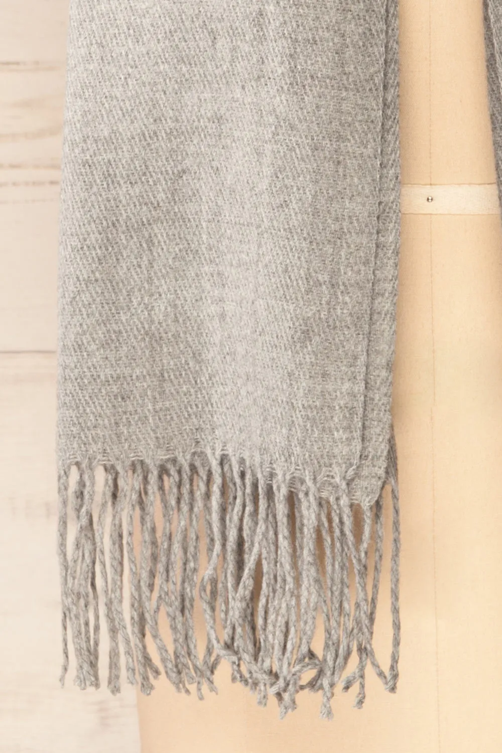 Le Baiser Grey | Soft Knitted Scarf