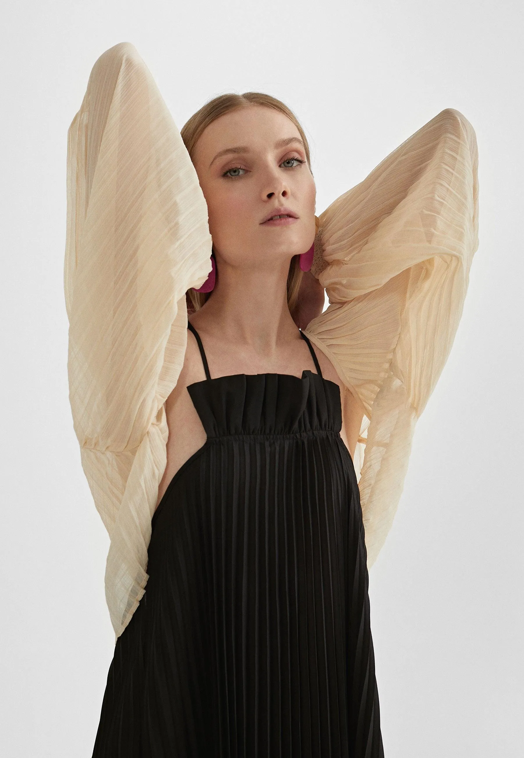 Pleated bolero