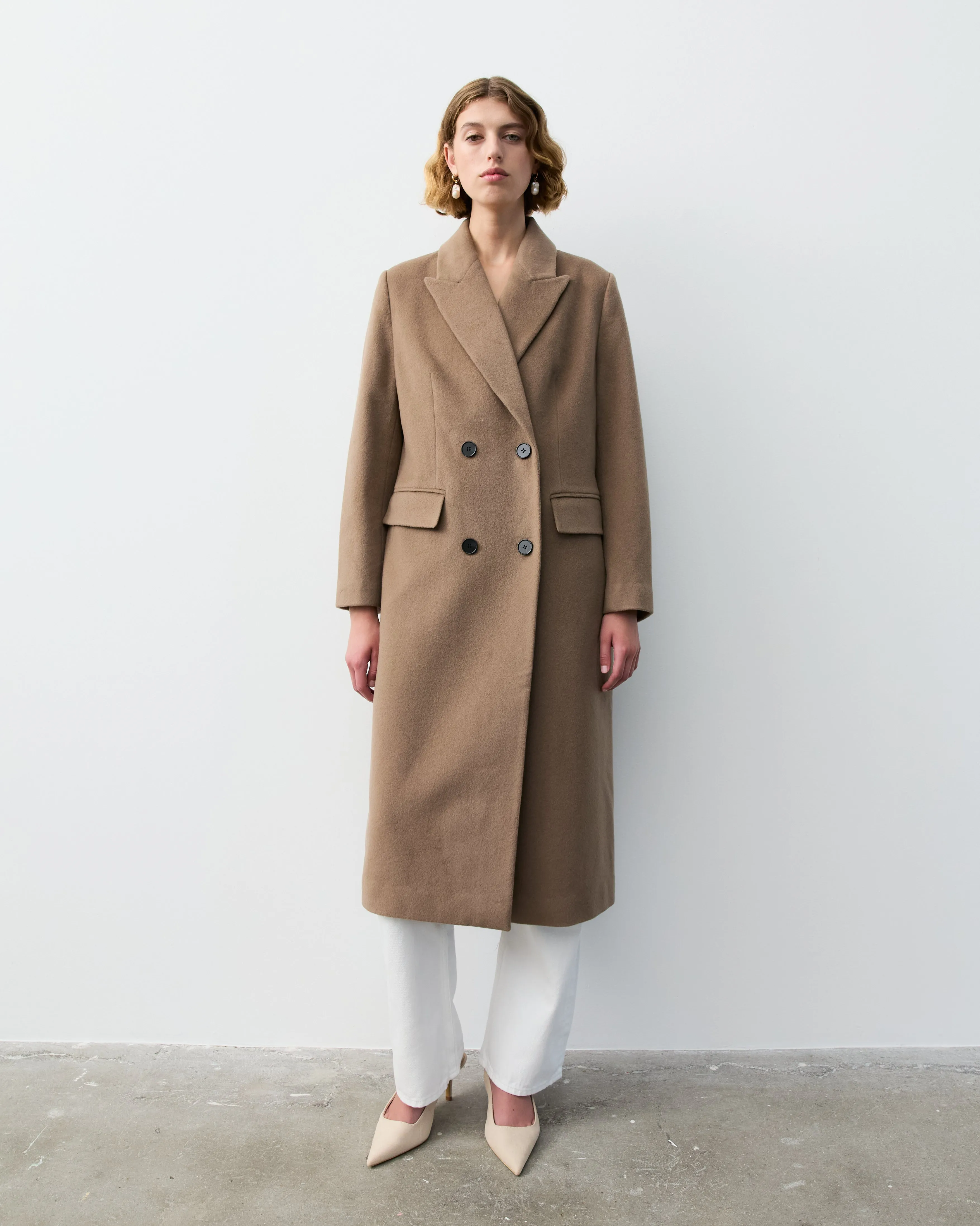 THE NEW YORK COAT- TAUPE