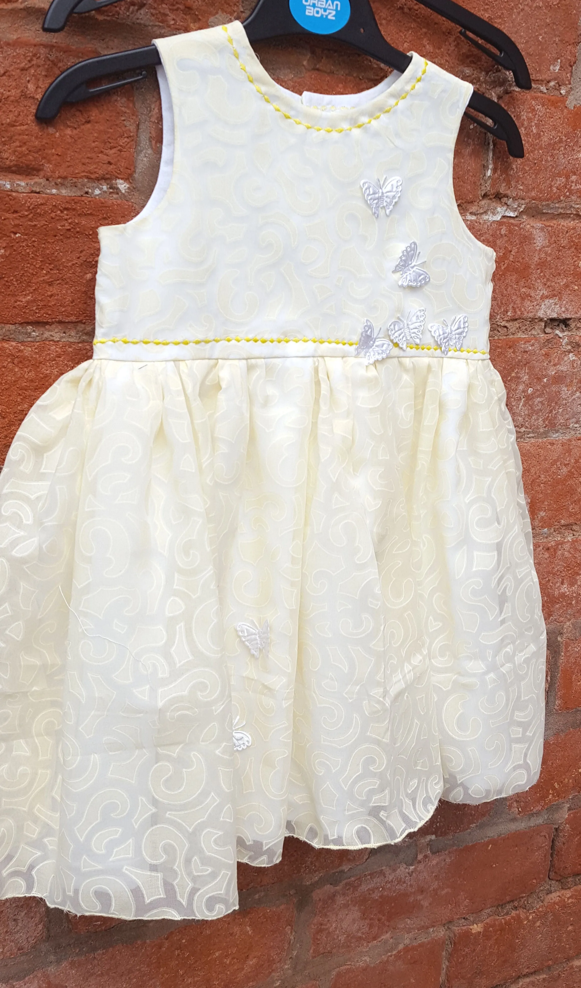 Toddler girls lemon summer dress to fit age 2 to 3