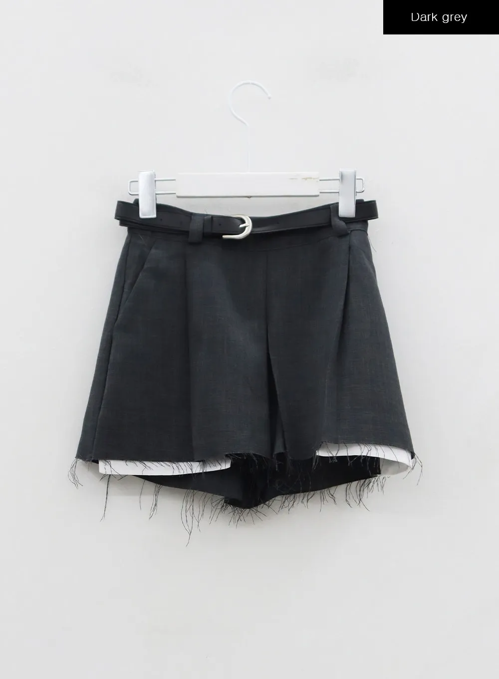 Torn Hem Shorts with Belt BS02