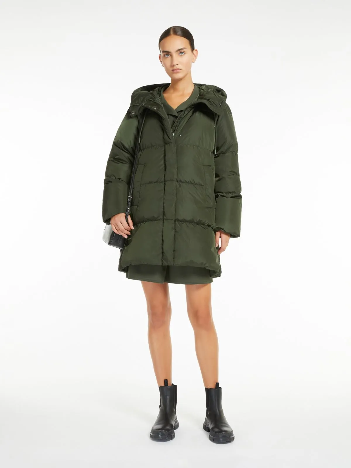 WEEKEND MAX MARA WATER-REPELLANT TAFFETA PUFFER IN DARK GREEN